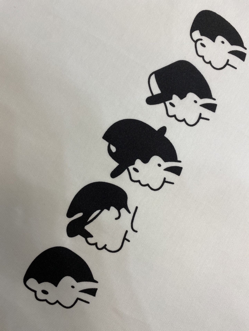 l0vis Vvtt0n shirt